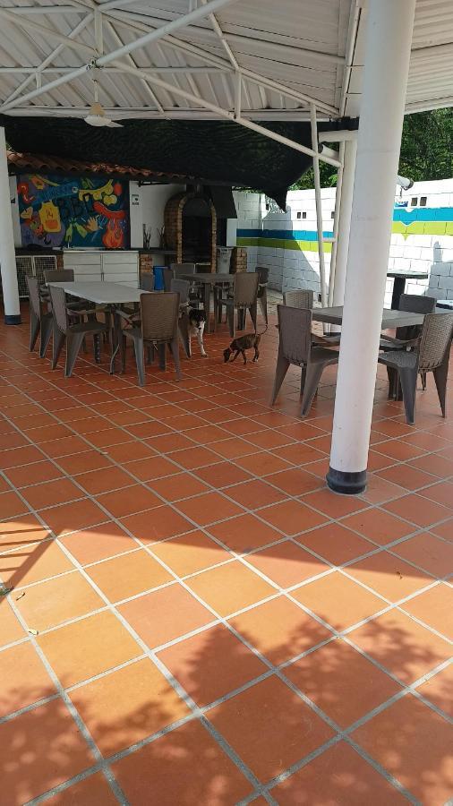 Villa Alejandra Girardot Luaran gambar