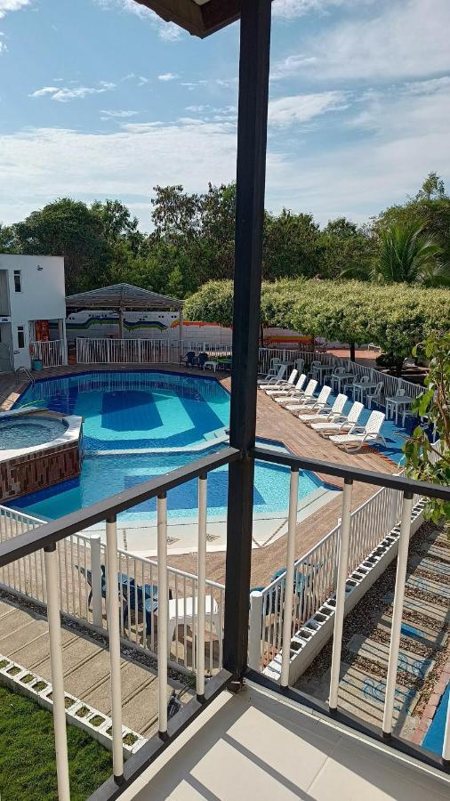 Villa Alejandra Girardot Luaran gambar