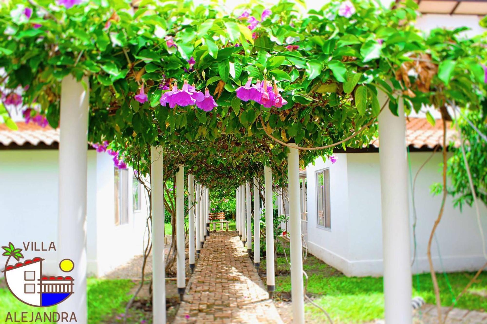 Villa Alejandra Girardot Luaran gambar