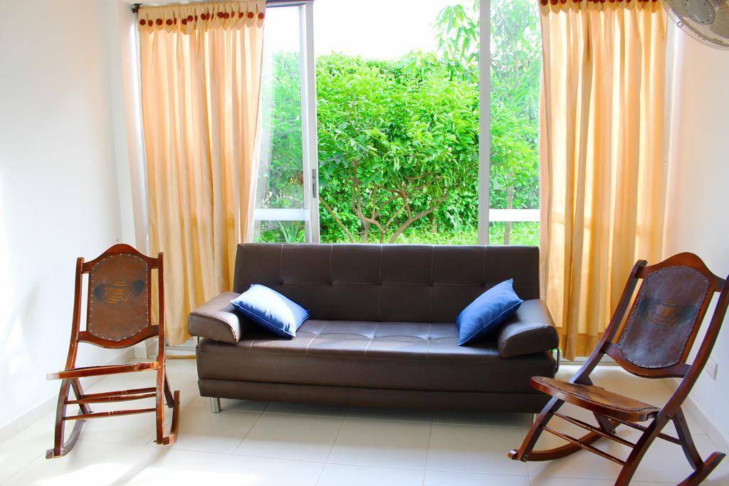 Villa Alejandra Girardot Luaran gambar